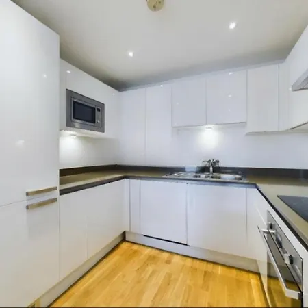 Homestay Room In Flat With Stunning Thames River View London Exterior photo