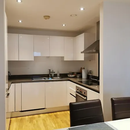 Homestay Room In Flat With Stunning Thames River View London Exterior photo