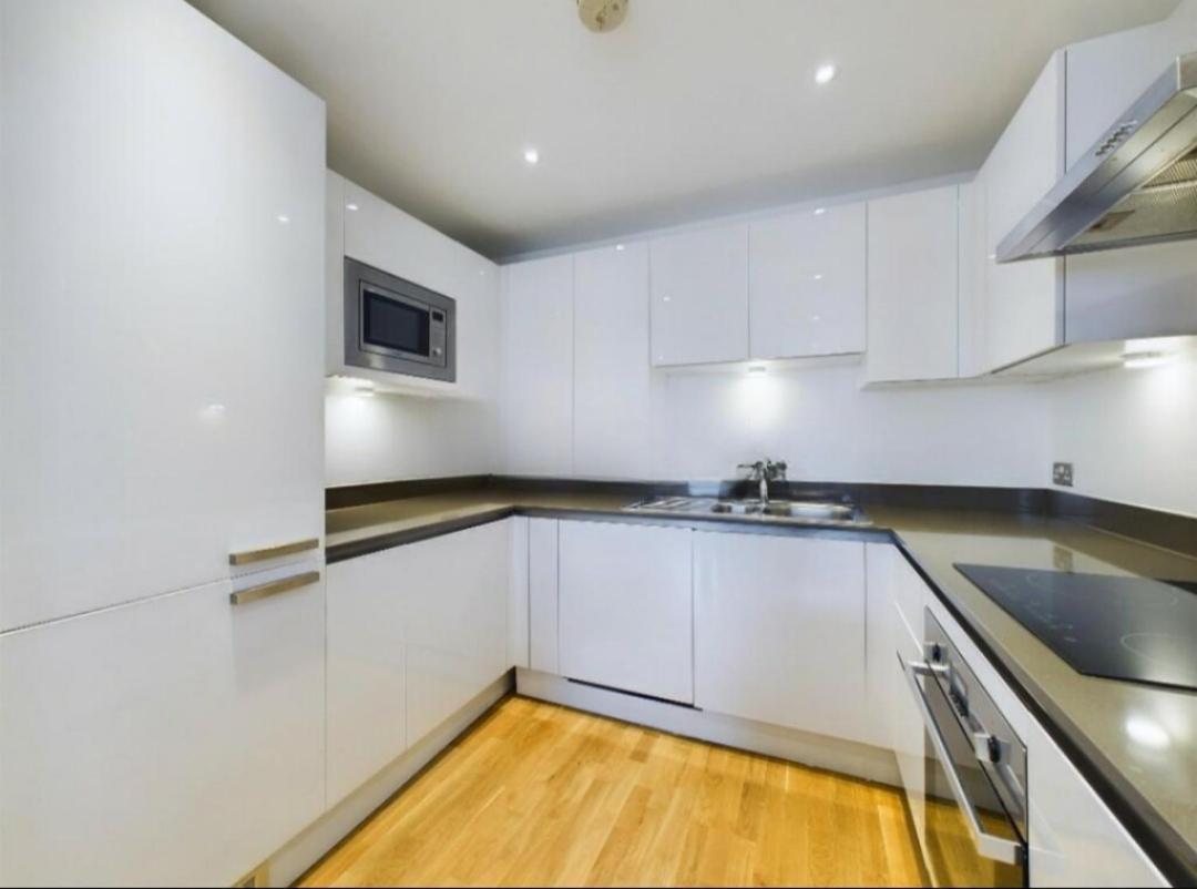 Homestay In Flat With Stunning Thames River View *